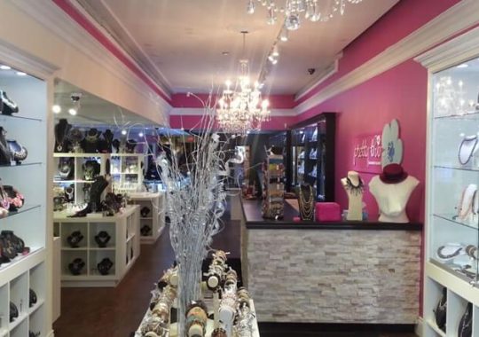 Pretty Things Store, Oakville ON – Interior Renovation