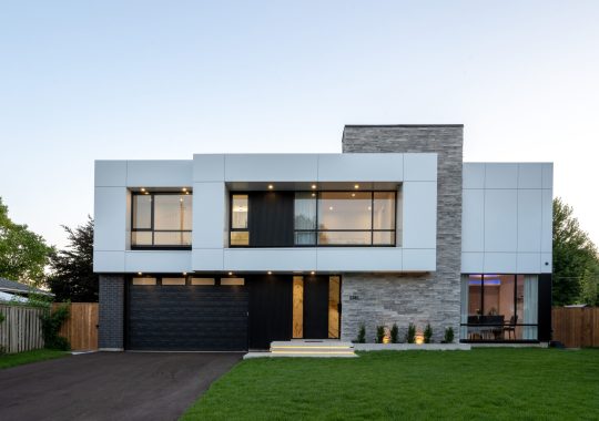 Modern Custom Home – Burlington ON