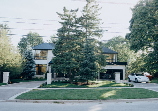 204 Maple Grove Dr. Okaville ON